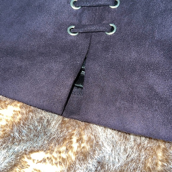 ๐ Forever 21 Faux Suede Mini Skirt - Picture 6 of 11